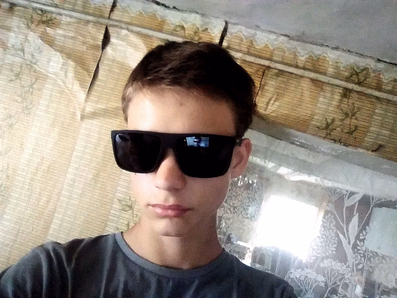 9f0a6264ade49e9f25a66cb00be5baa6.jpg