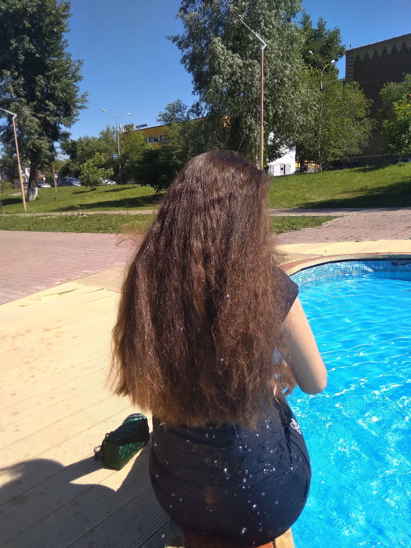 9f5d347f7542757a3b5f9a724a7a0ab1.jpg