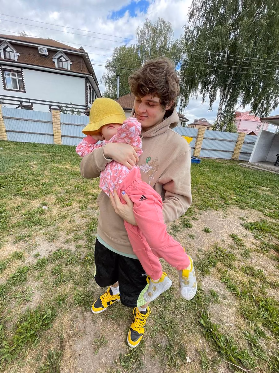 9f6b498092b2eed41aa54ee09466e2d5.avif