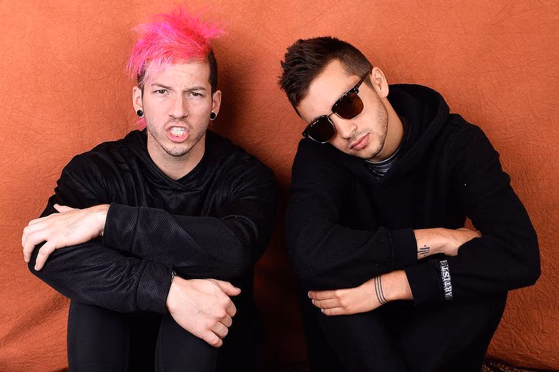 b05706051d0d618aa302664012ed125b.avif