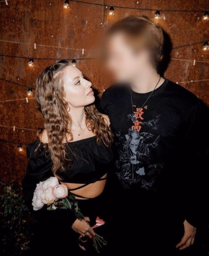 b4dab423fb7e1d2c39ce00bee800cd20.jpg