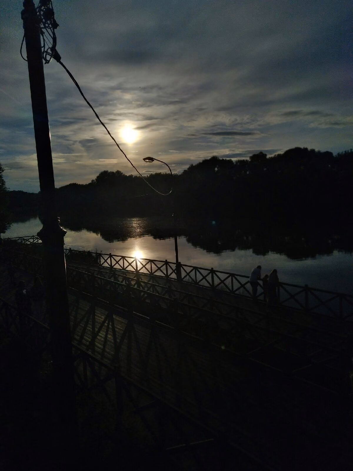 b5c84eae650fe92b5706d59716bef4dd.jpg