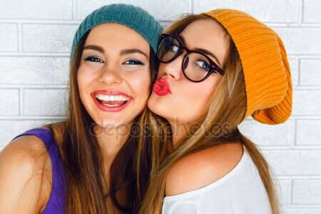 b5e158a4bf59fe9dde72c7e68f608765.avif