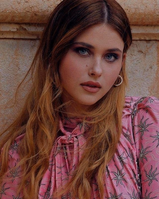 bd2659449265d5fbf2c548fb0613b7d4.avif