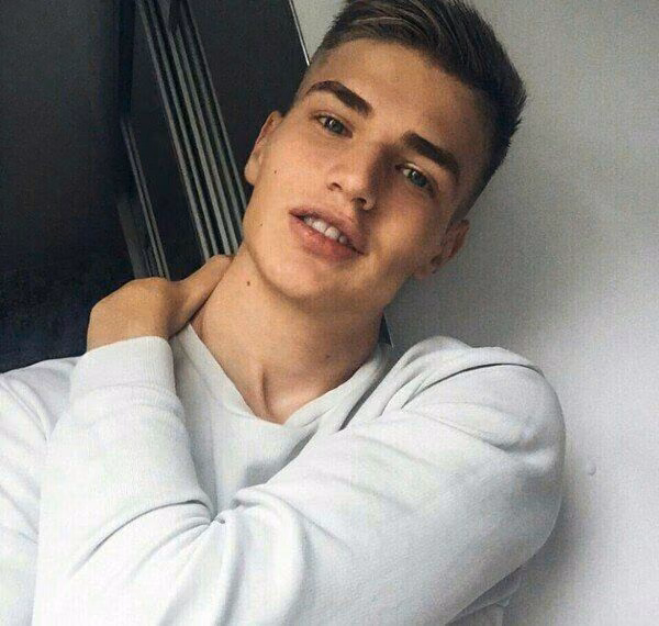 be139cb0f4e05a0e8ad4df6acd65c82e.avif