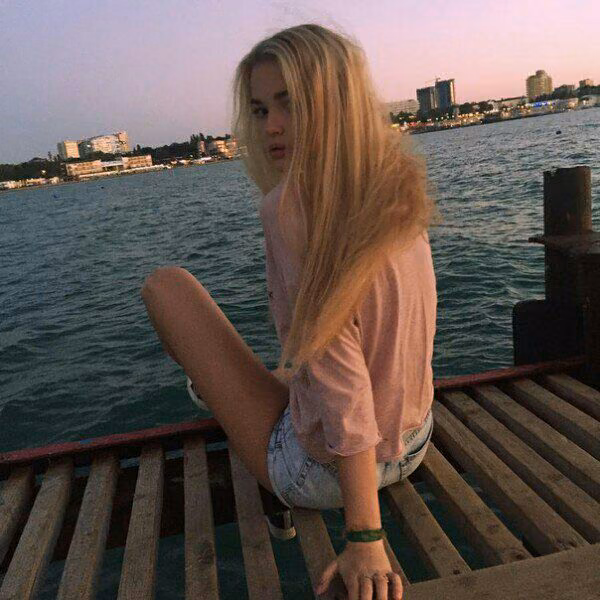 c54abbb2c96ceb7bbe751aa7d3522f27.avif
