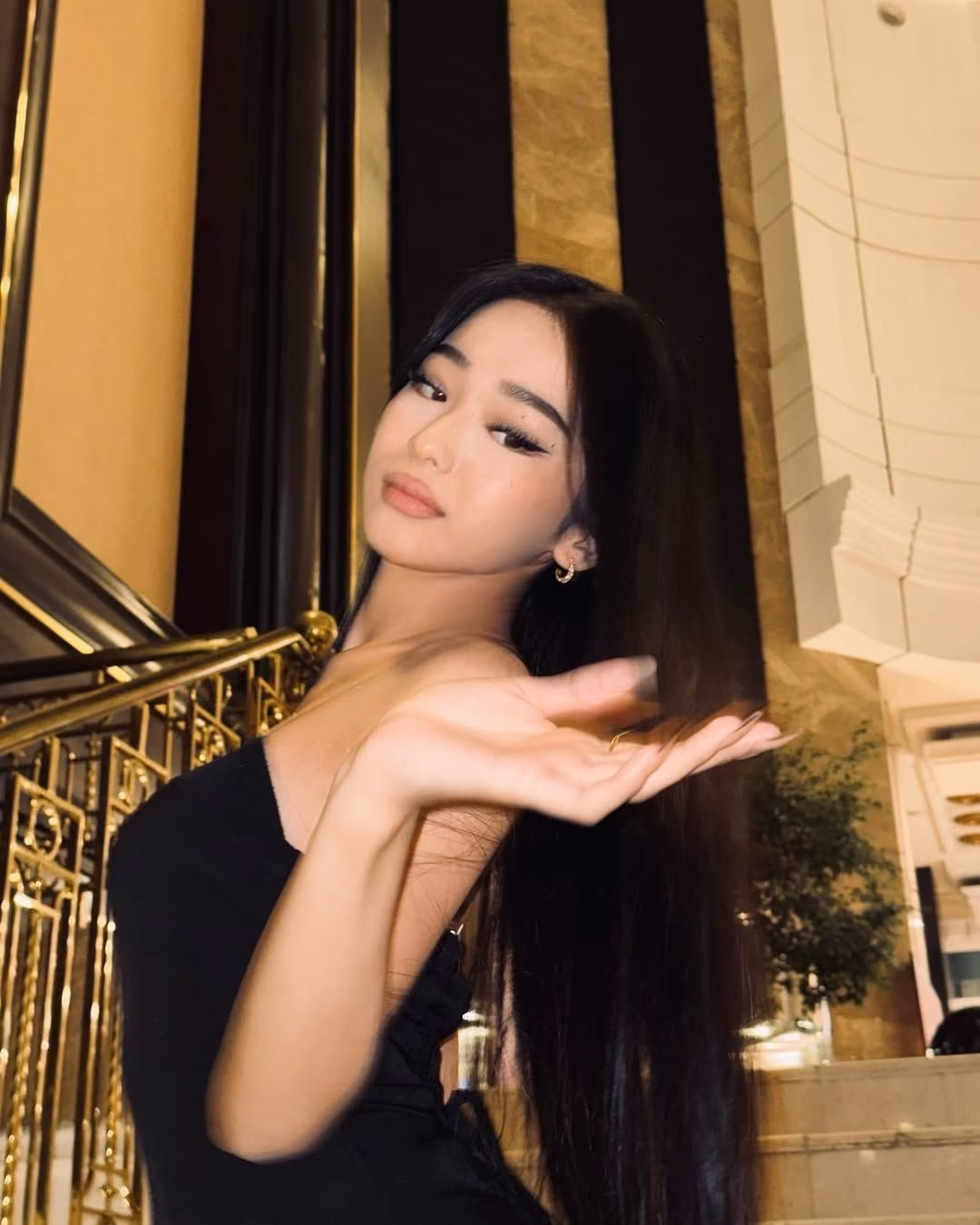 c5bce0bc2bdfc70f9faa87064408d826.avif