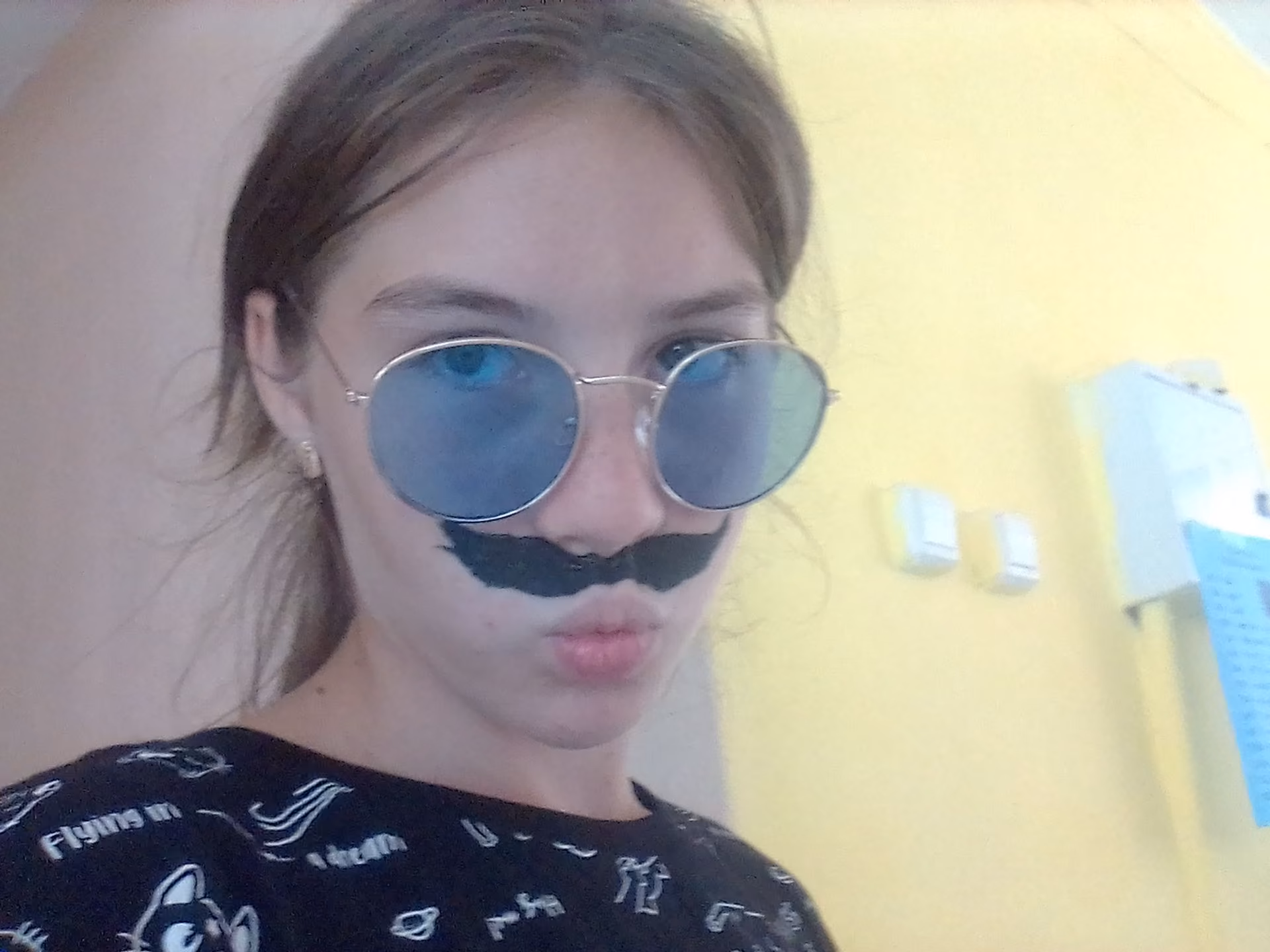 c6d566f8583d05ac10d0ed5875f1c1a7.jpg