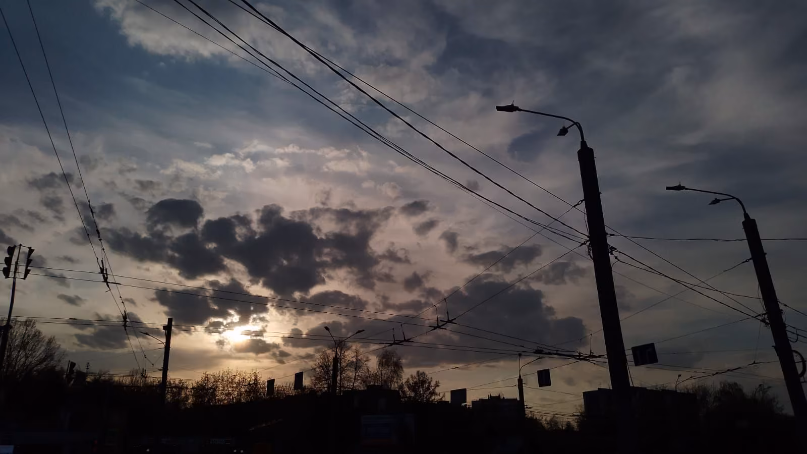 c8be077b22706a8259e2e6cdd0cd4c7b.avif