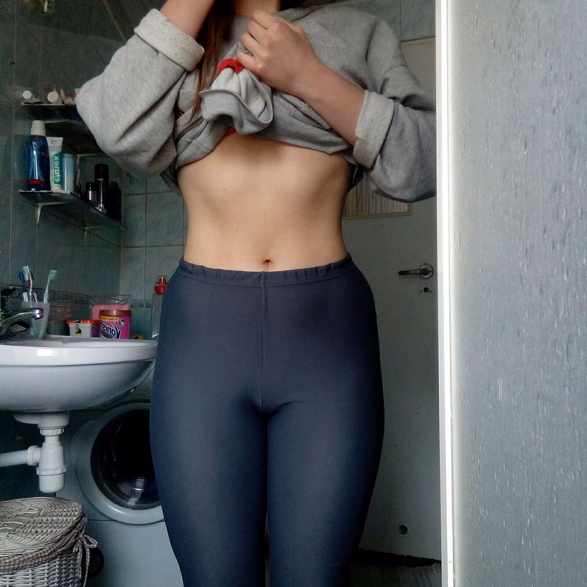 cf1dc16a1adf123468f1a95bd9317fe1.jpg