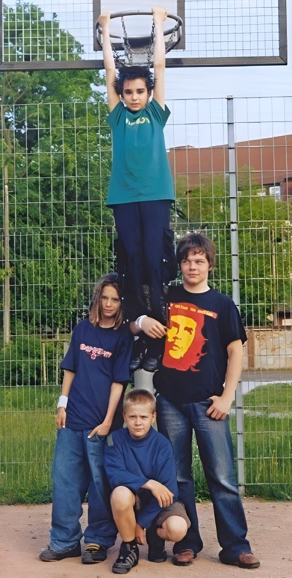 d87756006fe39891689f49afab6d2d4b.avif