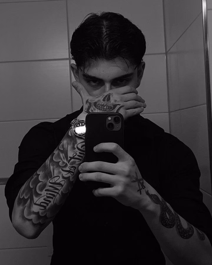 d8aad341e019890c90bb1ab5daa7198e.jpg