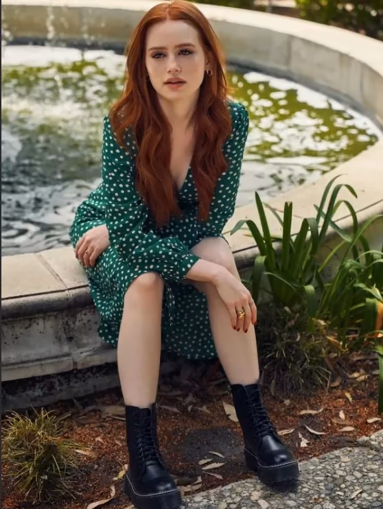 e05b6cf843380288d7916447ee7ce00b.jpg