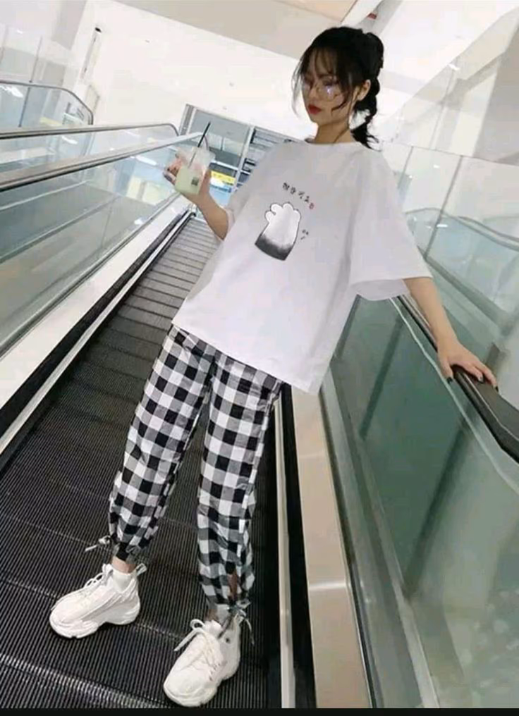 e18f24bb57d76df326b303068ca40182.avif