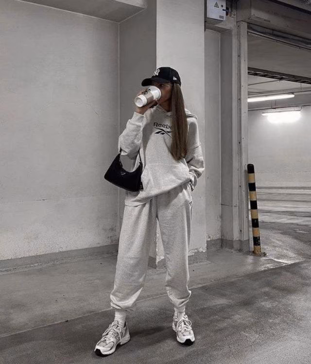 e5fe0cf3e94d5972ab1b86ce6a098d8e.avif