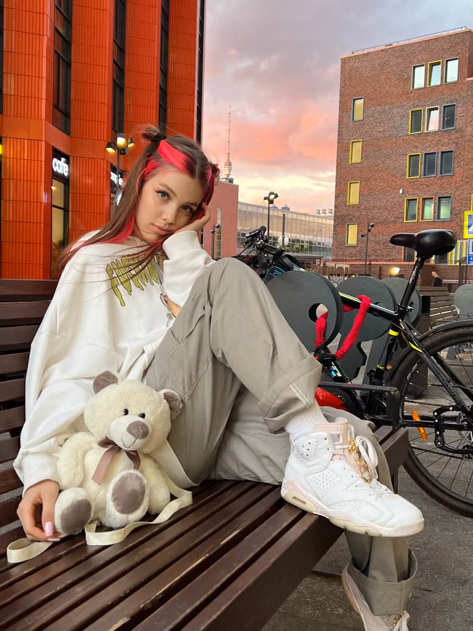 e6af68076935bfa6941ca2d0b1e032b3.jpg