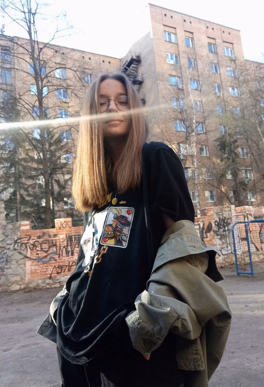 e6b0d9a154d7f4b9ce277d7b6d5dd153.avif