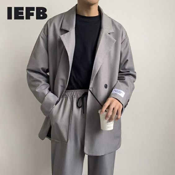 e6b198f6eb444cdc078f1ab1ce47f127.avif