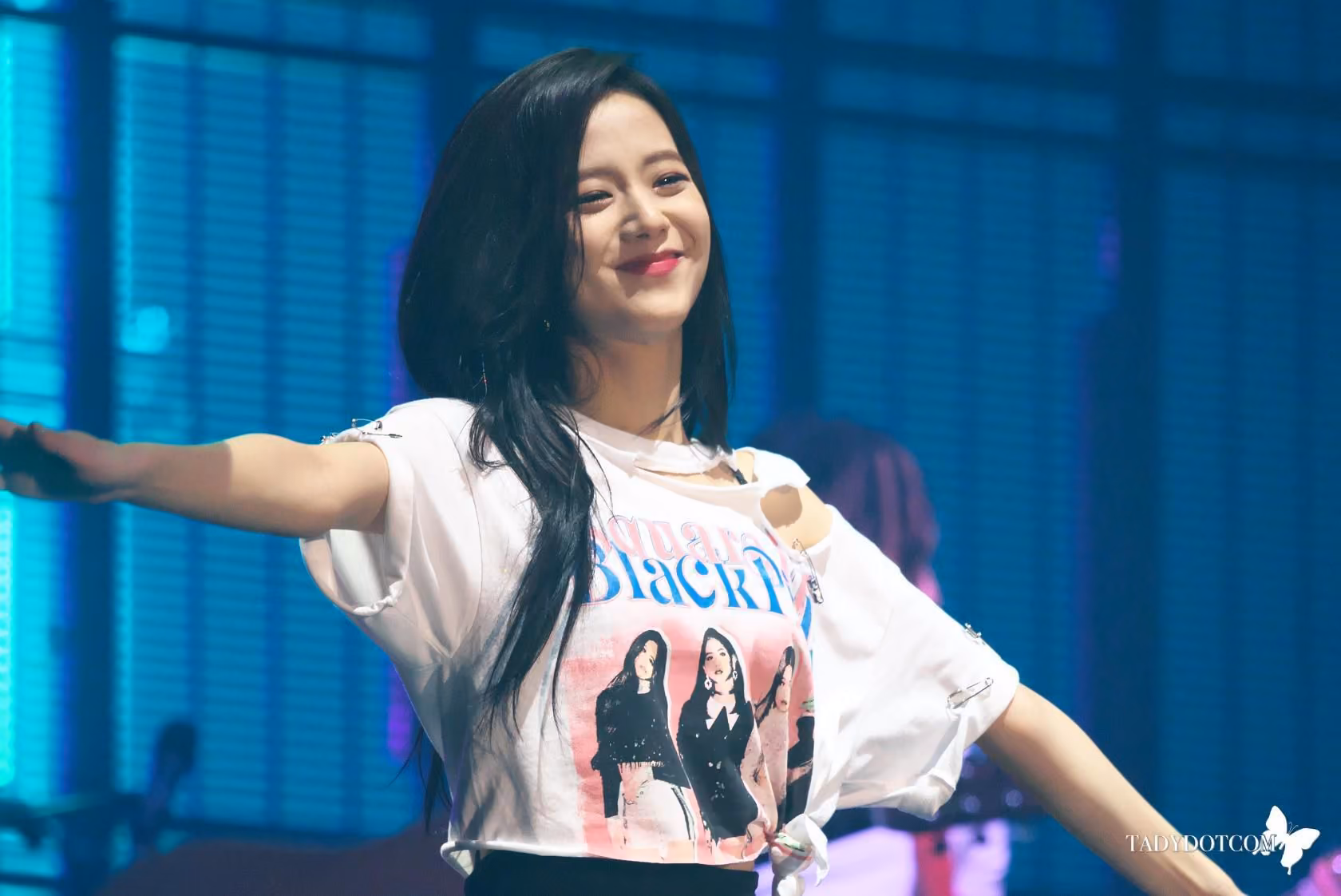 e92bf6a51a7d6ea6b1b22ca71b0486a2.jpg