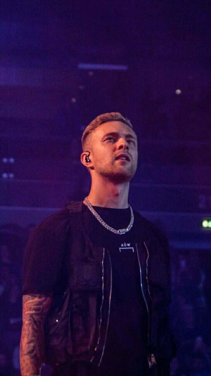 e9c2e1f7d381b5fdb3d32f14159c4c36.jpg