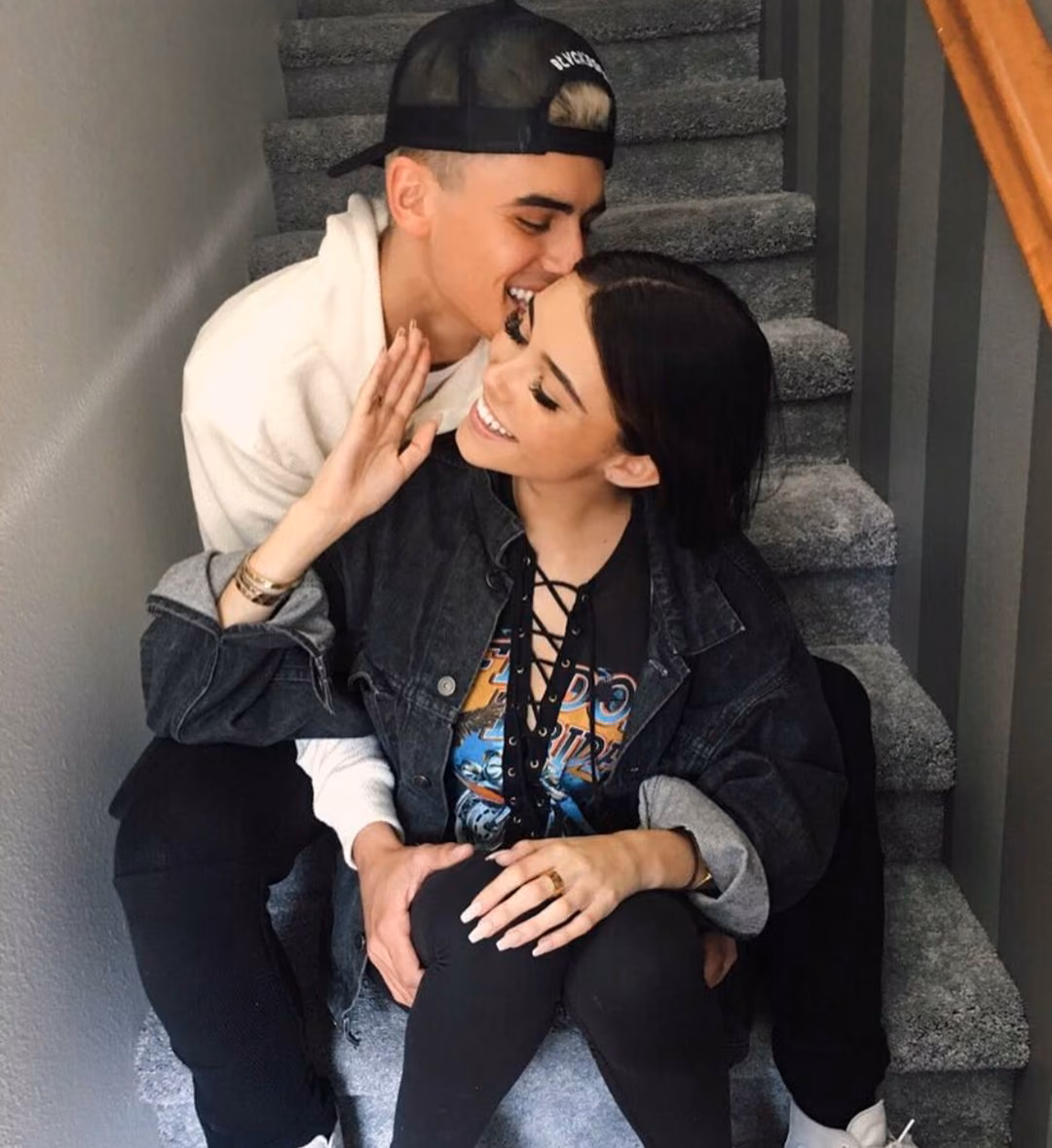 ec08dccd4b04e1ed38b6fcf333ca05c8.avif