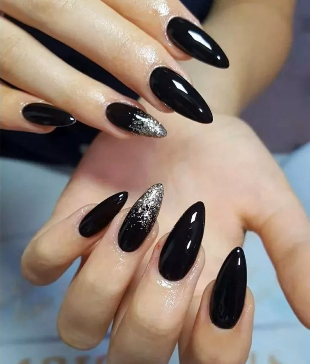 ec955fd3325c46cf51b8963e3a659d25.jpg