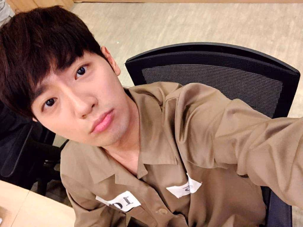 eeb46697e73a7ea87eb84ac7e766210d.jpg