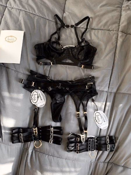 f05d400edc944e1402a3a2125734787c.jpg