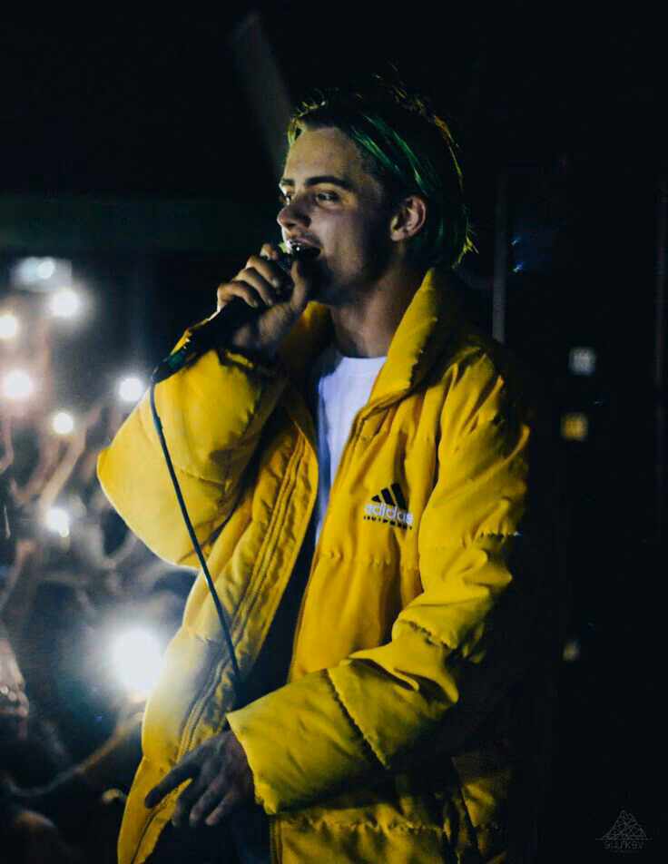 f211aa04bcf4e4ccb49e79e939df82fe.jpg