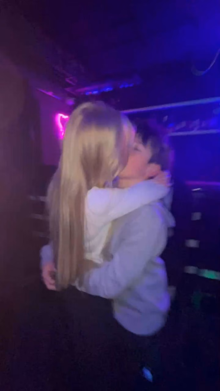 f22e52ed2634eb117494cf7711bc6e2a.jpg