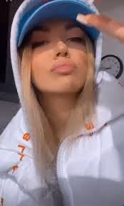 f4d17ab9e66ee62420026251c505176e.jpg