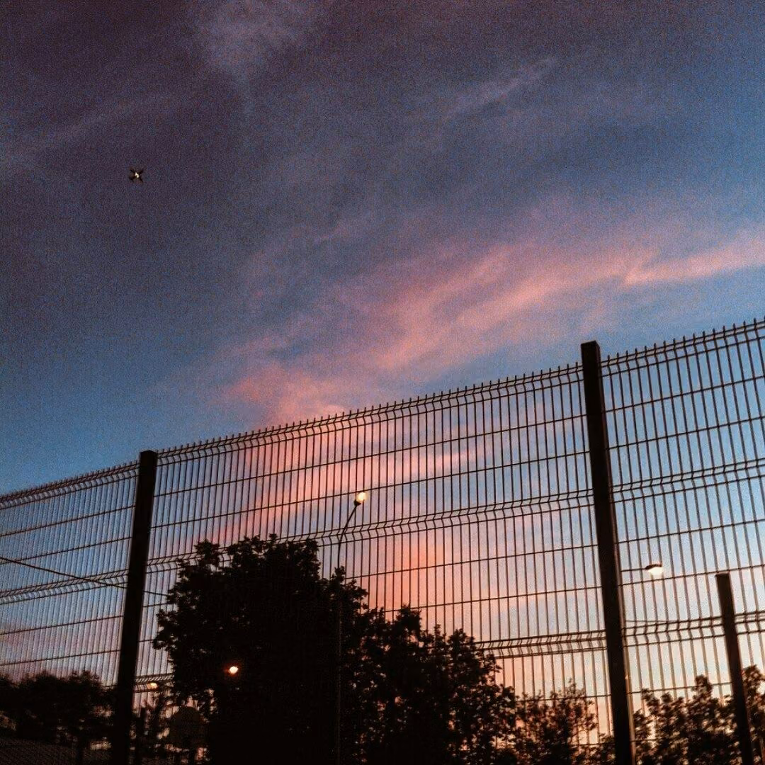 f4f81e44c7e887fd5359000fc6d8e27a.avif