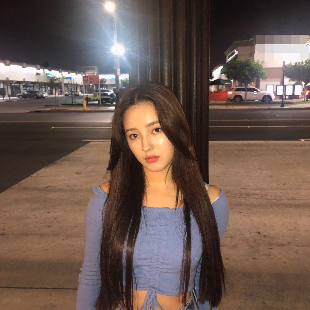 f6bb35ba7c9e3a668f8b01cbe5500624.jpg