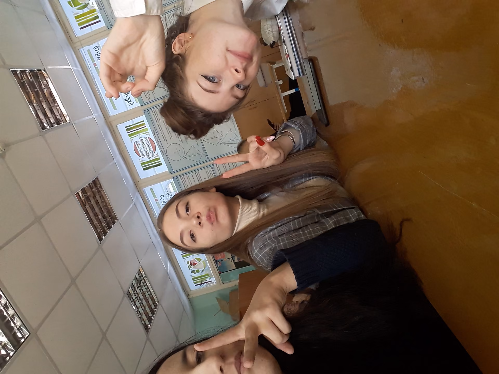 f83e69d7c3d051133575f42aa7f436f2.jpg