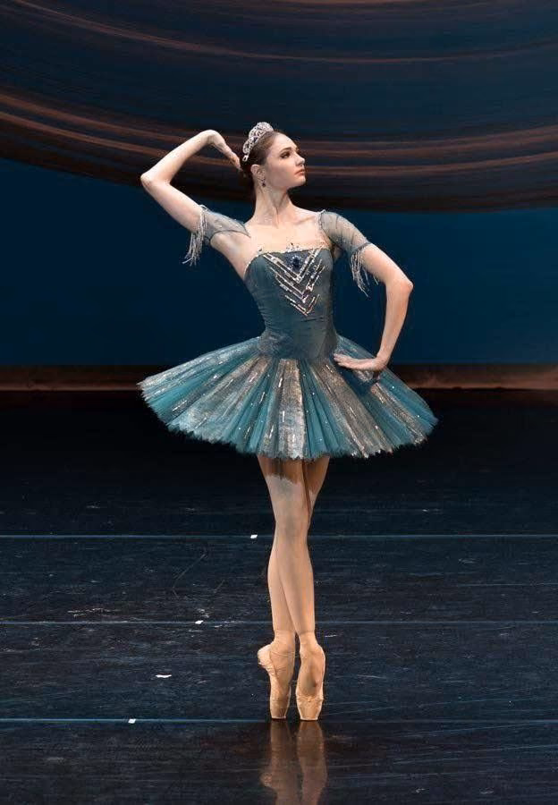 f9a0bd0e65a5890f042f43348a7316f9.avif