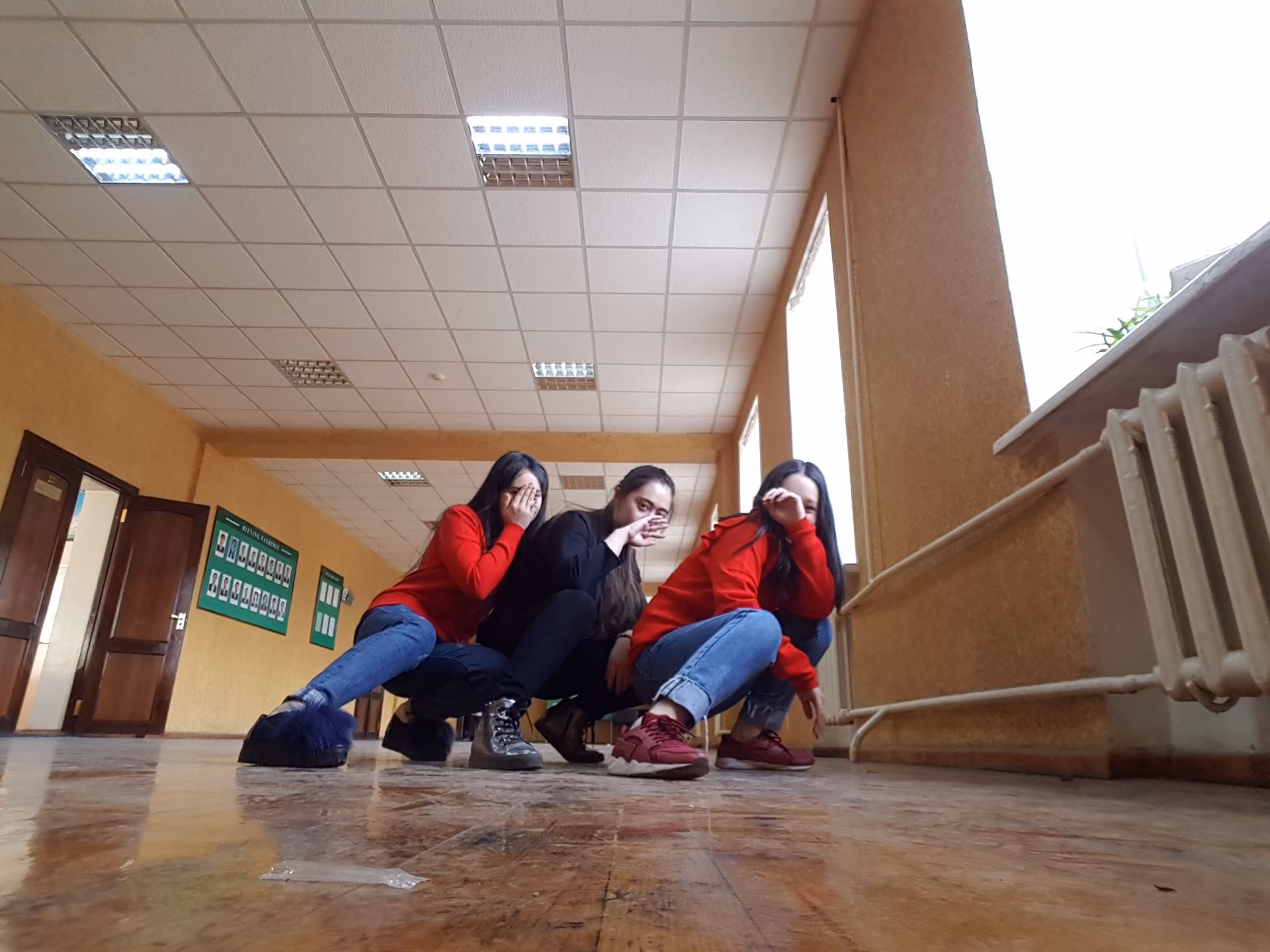 fb9d317cdc77bfe49aee29f6a7075ce3.jpg