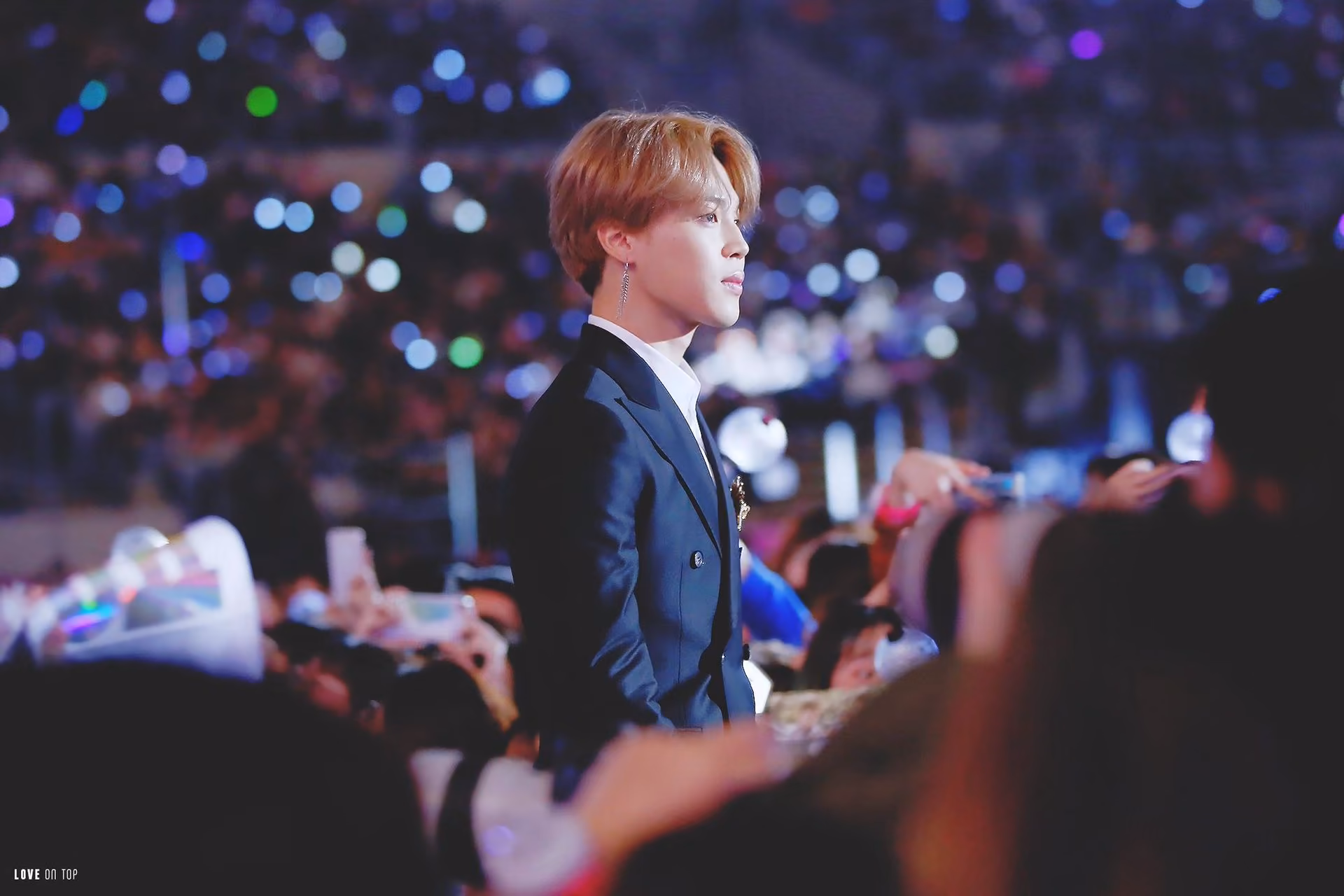 fe25cf3428f9a348d869cf3a24d9a9f4.jpg