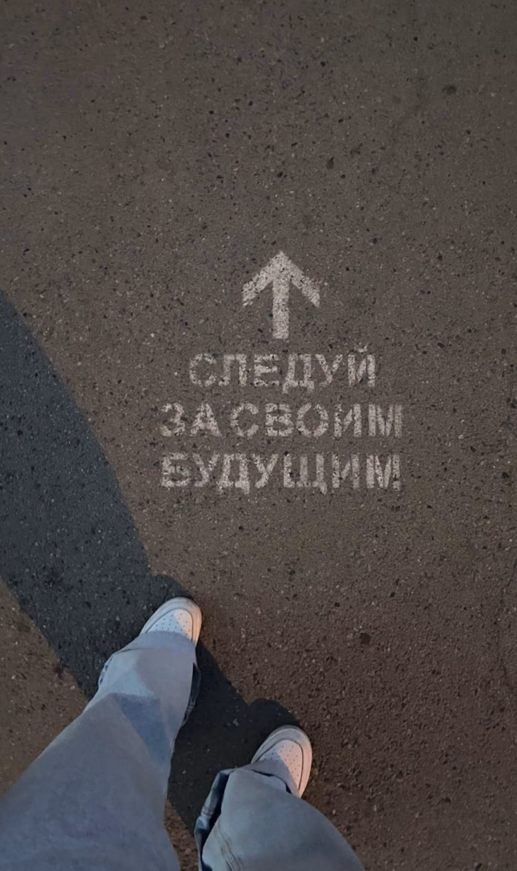 fe4fae868d424a2a0949f7e5f683a712.avif