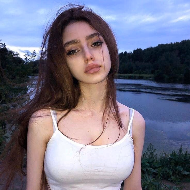 ff1c5ce2ea41c6a0098e44eddb6200f4.avif